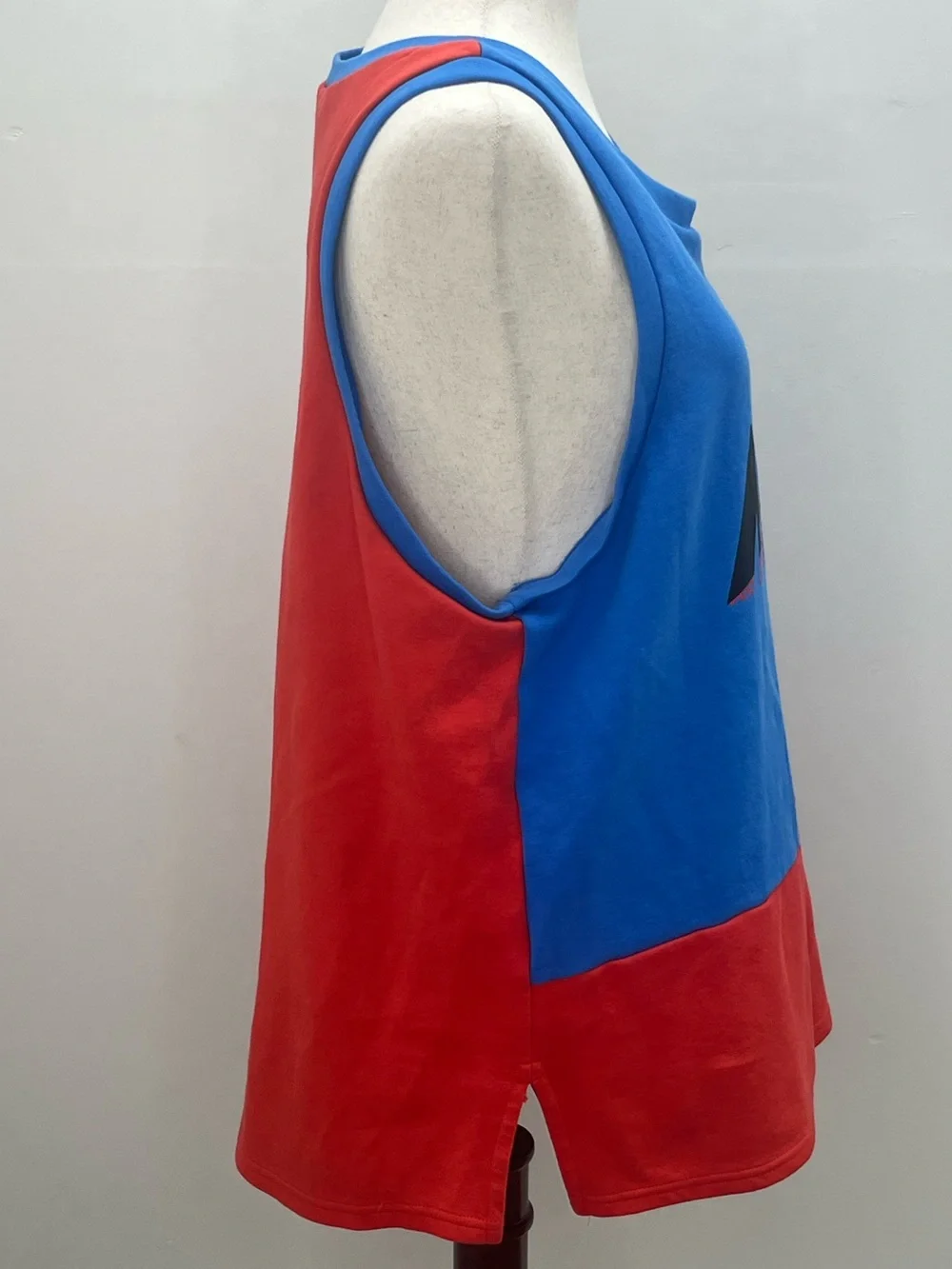 Nike Womens Blue Red Colorblock Graphic Sleeveless Athletic Tank Top Shirt Large